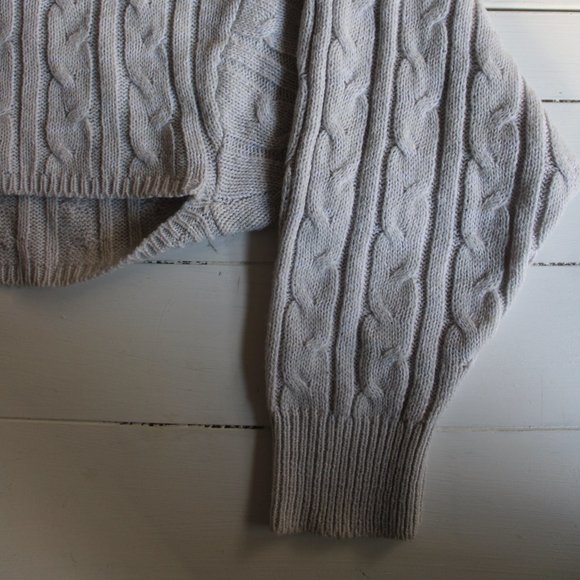 Light Grey Oversized Cropped Cable Knit Crewneck Sweater - Picture 3 of 5
